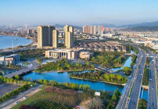 載體建設(shè)，“強實體”期待崛起“強平臺”