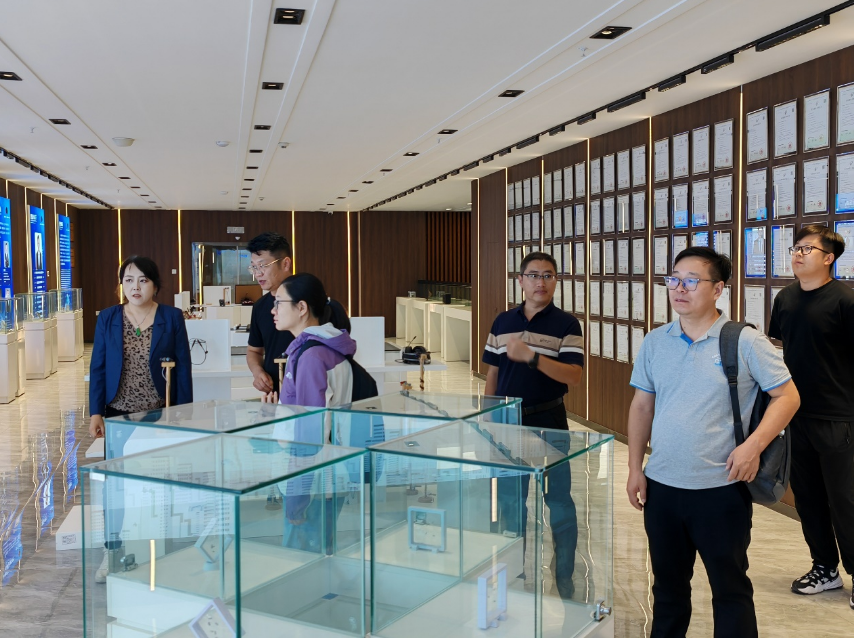 錨向新質(zhì)生產(chǎn)力,書(shū)寫(xiě)逐高新華章——我院赴赤峰高新區(qū)調(diào)研