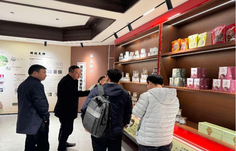 中國(guó)高新院課題組赴“中國(guó)玉竹之鄉(xiāng)” 深度探索邵東國(guó)家現(xiàn)代農(nóng)業(yè)產(chǎn)業(yè)園建設(shè)路徑